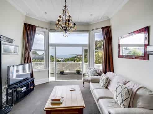 4 Fitzroy Road, Bluff Hill