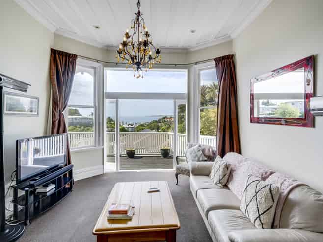 4 Fitzroy Road, Bluff Hill