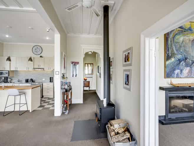 4 Fitzroy Road, Bluff Hill