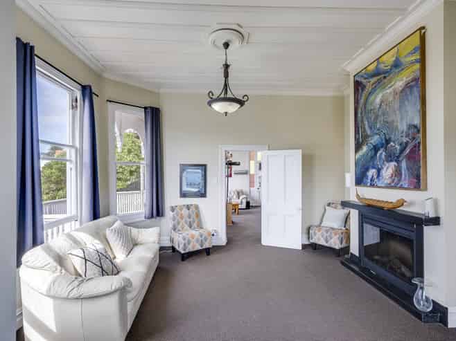 4 Fitzroy Road, Bluff Hill