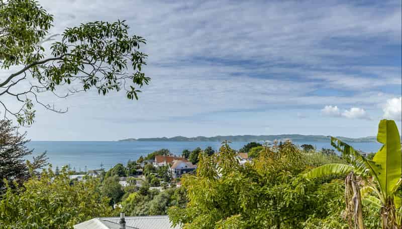 4 Fitzroy Road, Bluff Hill