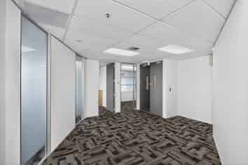 Commanding North Shore office (236.68sqm)