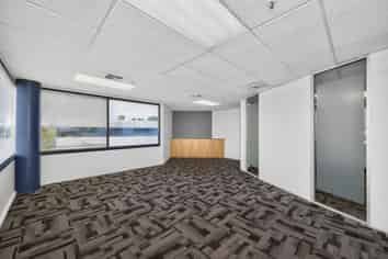 Commanding North Shore office (236.68sqm)
