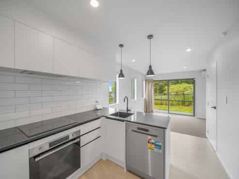 33 Mataara Lane, Manurewa