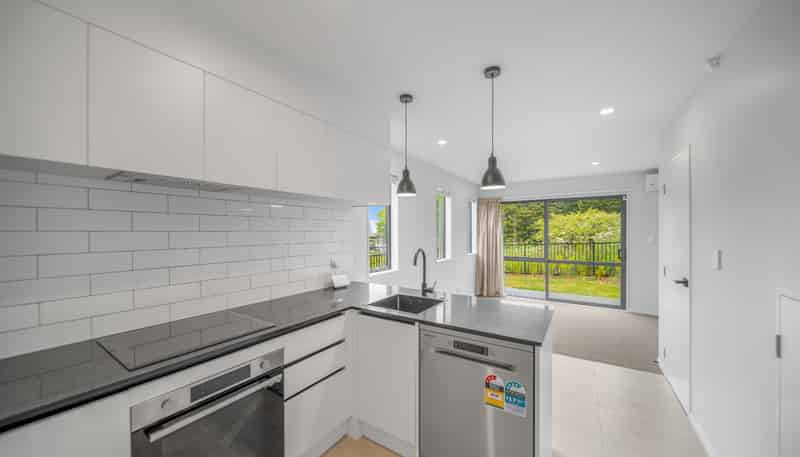 33 Mataara Lane, Manurewa