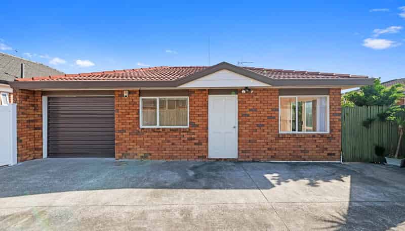 2/16 King Street, Papatoetoe