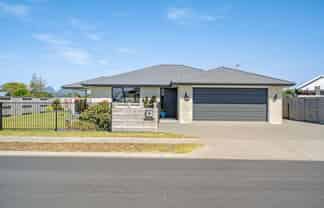 9 Kahukaka Road, One Tree Point