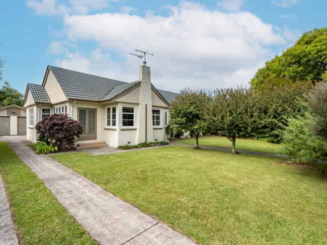 37 Storey Avenue, Forest Lake