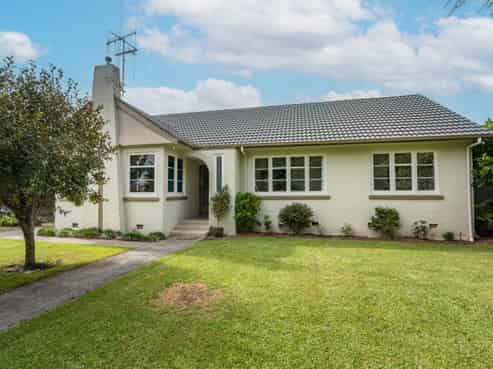 37 Storey Avenue, Forest Lake