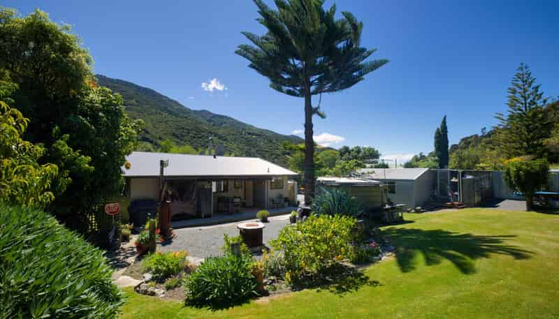 2147 State Highway 1, Oaro