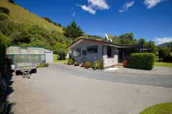 2147 State Highway 1, Oaro
