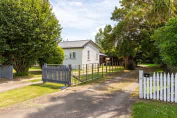 7 and 7a Grey Street, Woodville