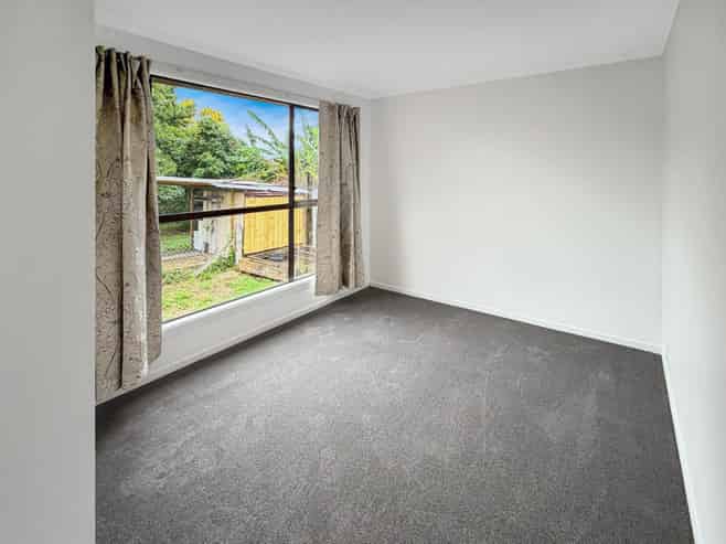 11 Boyd Avenue, Royal Oak