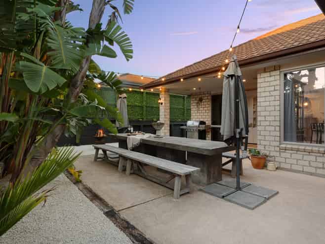 51 Inverness Drive, Pyes Pa