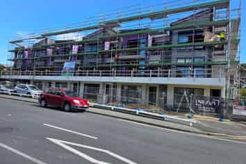 203 Newlands Road (COMMERCIAL/RESIDENTIAL), Newlands