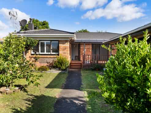 1/14 Campbell Place, Papakura