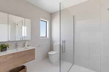 5/17 Clark Street, Levin