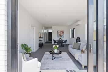 5/17 Clark Street, Levin