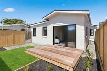 5/17 Clark Street, Levin