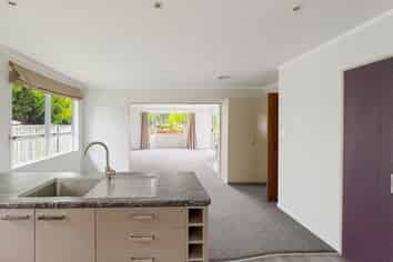 25 Hodgkins Street, Pukehangi