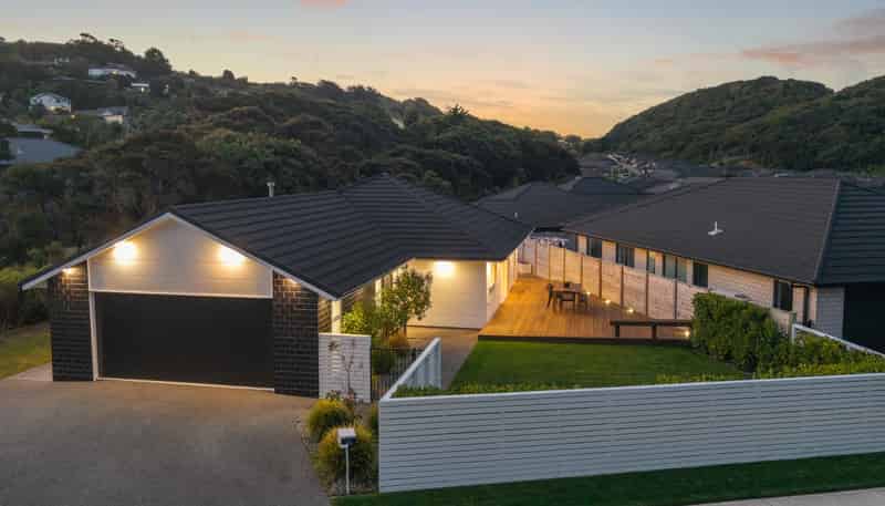 44 Tradewinds Drive, Whitby