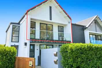 14D Blake Greens, Millwater