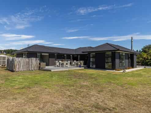 8 Kanuka Drive, Waitarere