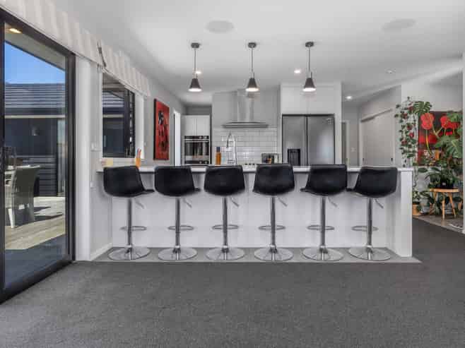 8 Kanuka Drive, Waitarere