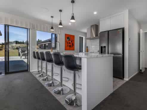 8 Kanuka Drive, Waitarere