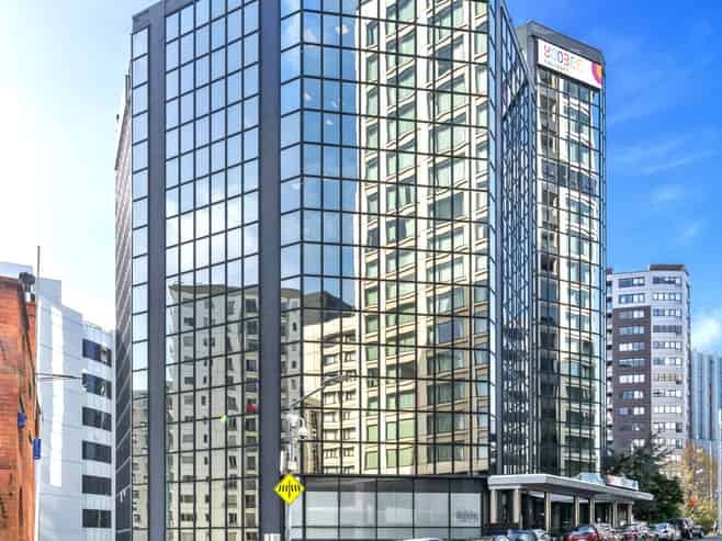 Flexible Top-Floor Office in CBD