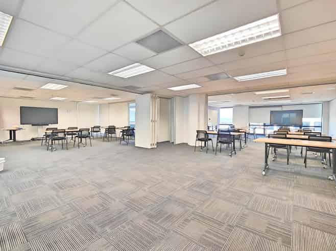 Flexible Top-Floor Office in CBD