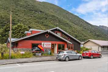 Tenanted investment in the heart of Arthurs Pass