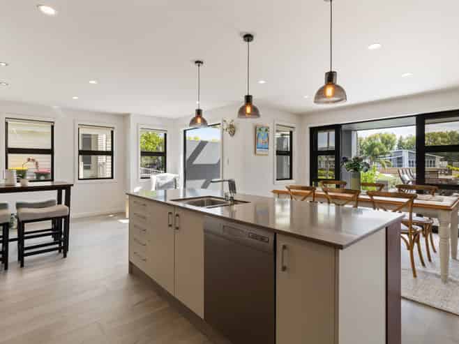 10 Hei Esplanade, Whitianga