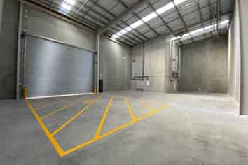 Modern & Functional Warehouse/Showroom