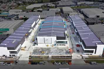 Modern & Functional Warehouse/Showroom