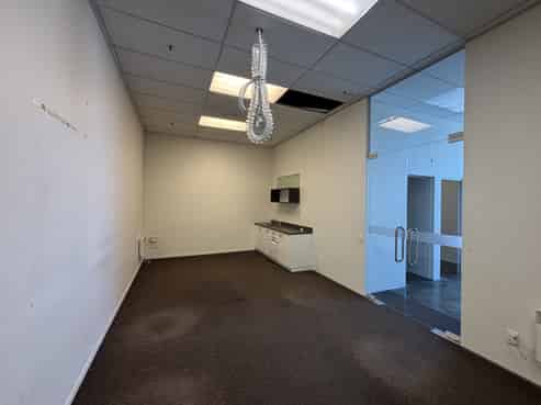 High-Profile 100sqm Retail Opportunity