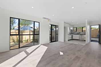  543C Massey Road, Mangere