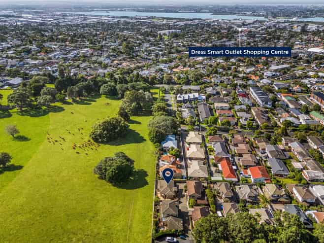 63 Raurenga Avenue, Royal Oak