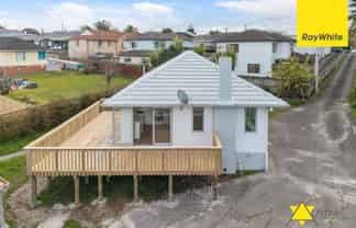 103A Roberts Road, Te Atatu South