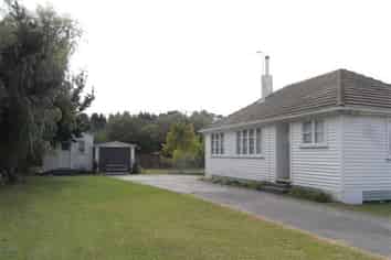 40 Ladys Mile, Foxton