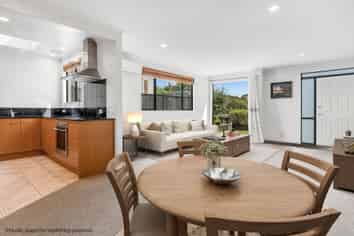 2/27 Kellaway Drive, East Tamaki