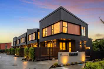 48 Range View Road, Mount Albert