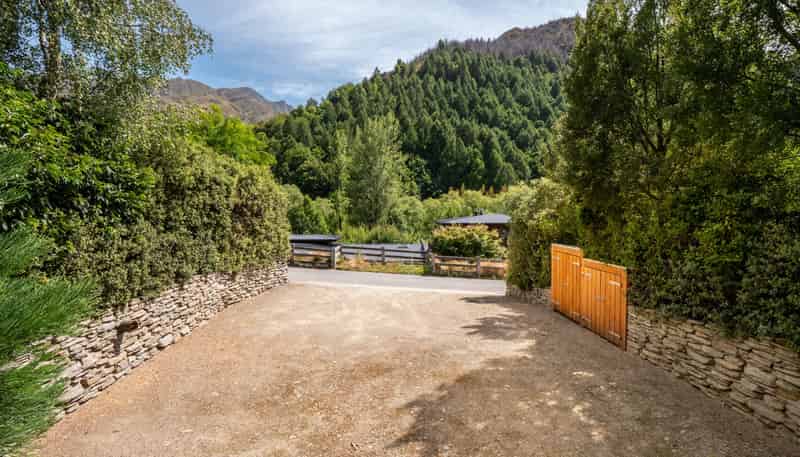 51F Manse Road, Arrowtown