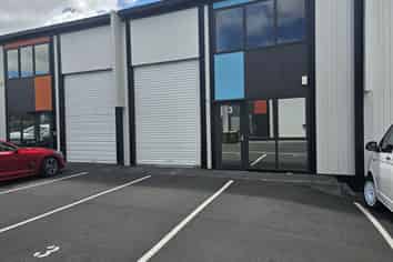 $32,000 - SOUGHT-AFTER 120M² UNIT
