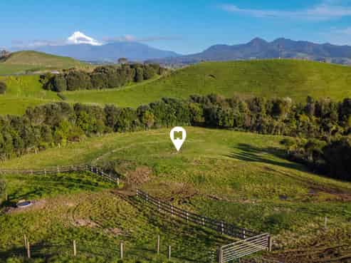 8 Washer Road, Omata