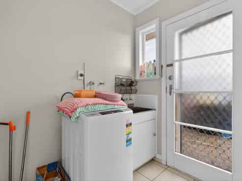 1 Isabel Grove, Wainuiomata