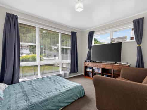 1 Isabel Grove, Wainuiomata