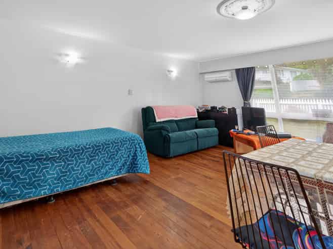 1 Isabel Grove, Wainuiomata