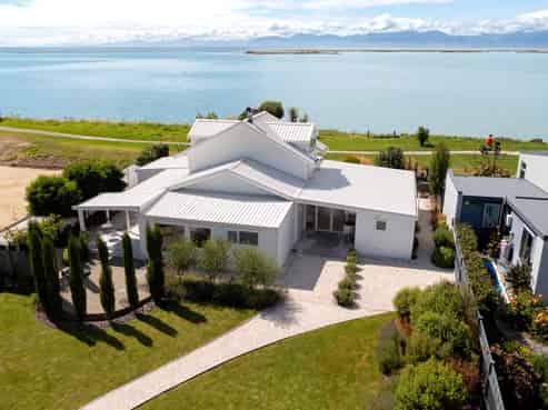 9 Trewavas Street, Motueka