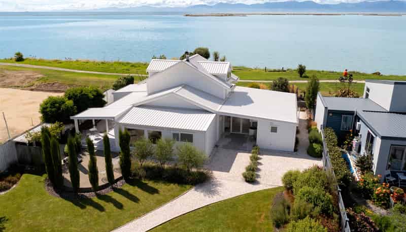 9 Trewavas Street, Motueka